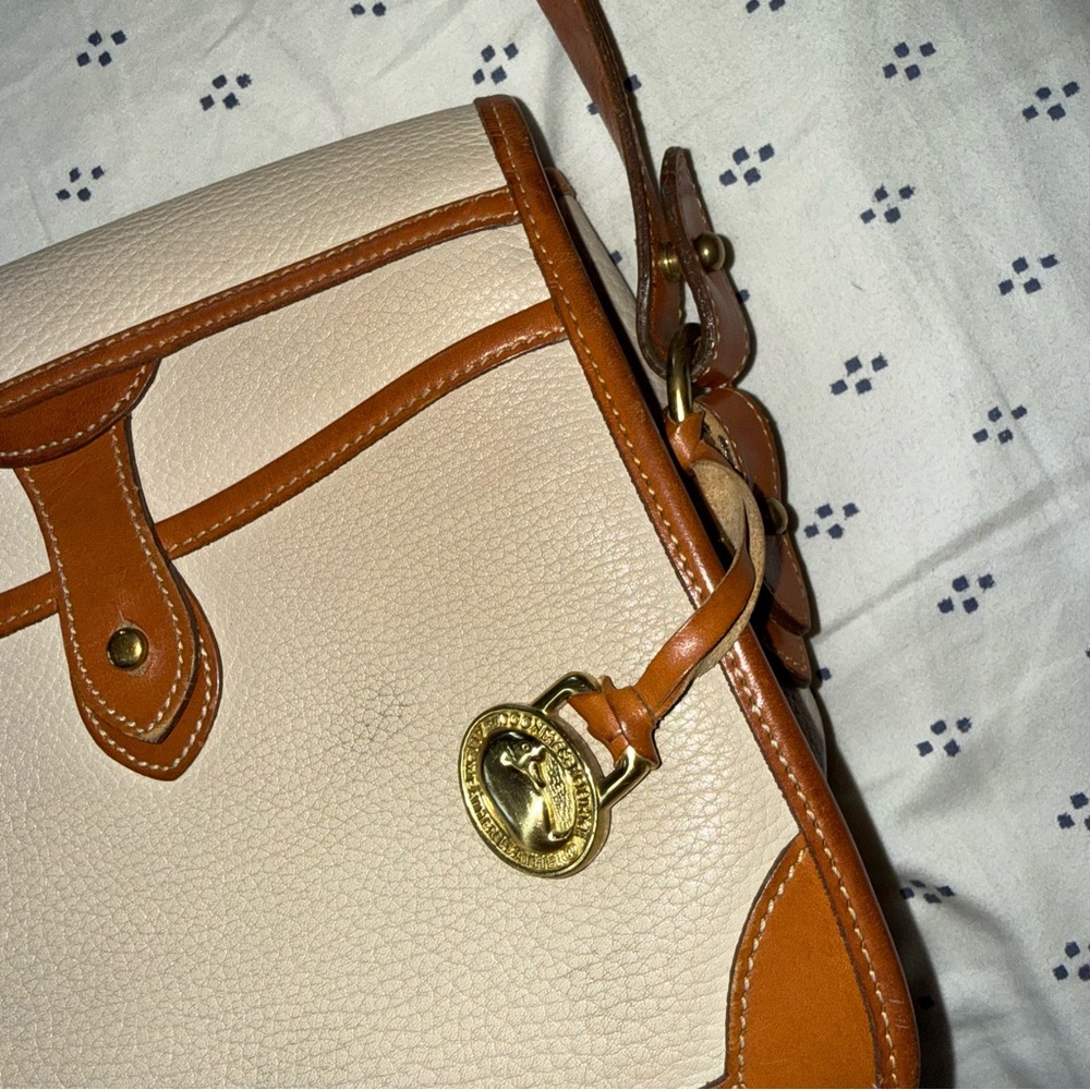 Vintage Dooney & Bourke Surrey crossbody bag All-Weather Leather - Picture 4 of 8